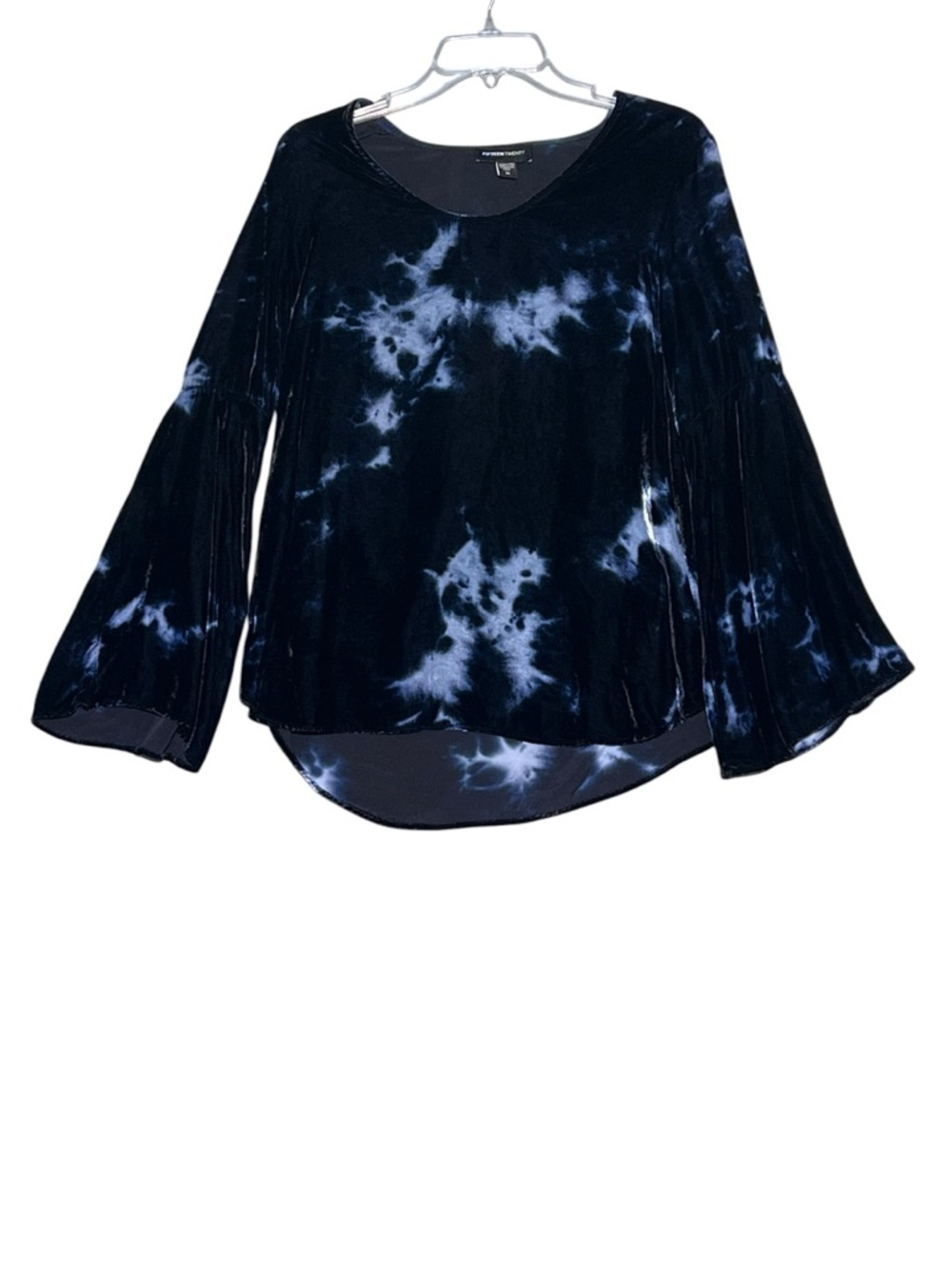 FIFTEEN TWENTY Silk Blend Velvet Tie-Dye Bell Sleeve Tunic Top Blue Medium - Picture 10 of 10